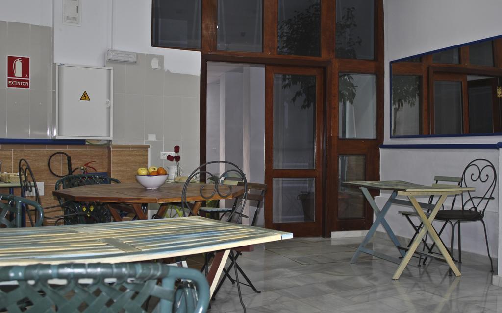 Joy Bed & Breakfast 2*